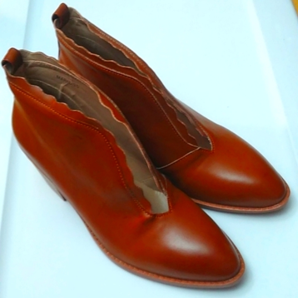 🎉HP🎉Good Choice Maris Cut-out Cognac Ankle Boots, 9.5M, NWT